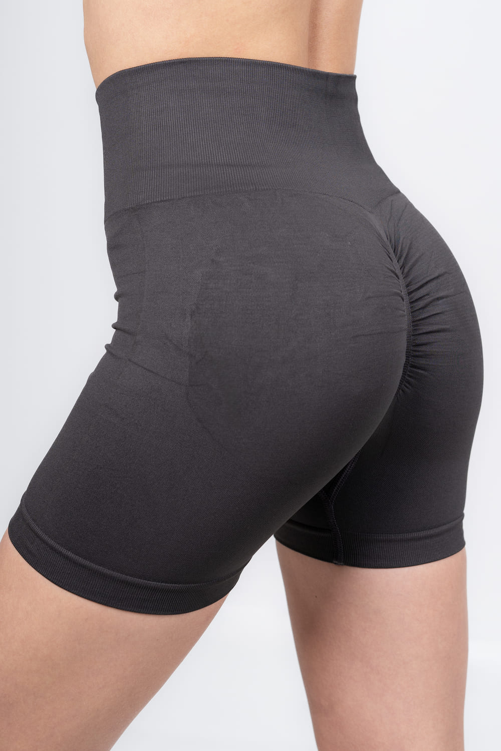 Short Push Up Lady