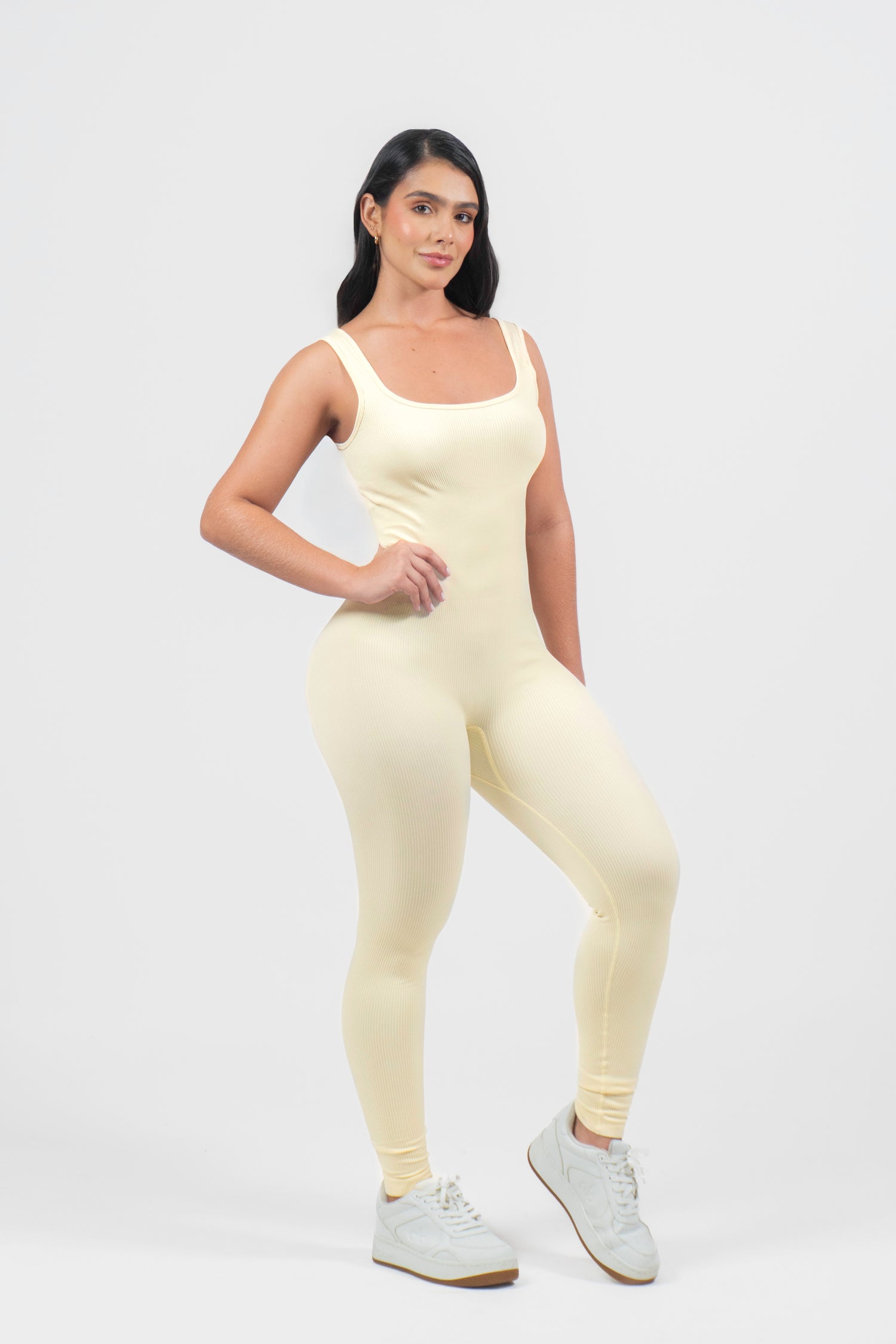 Enterizo Deportivo Pomelo - Crema