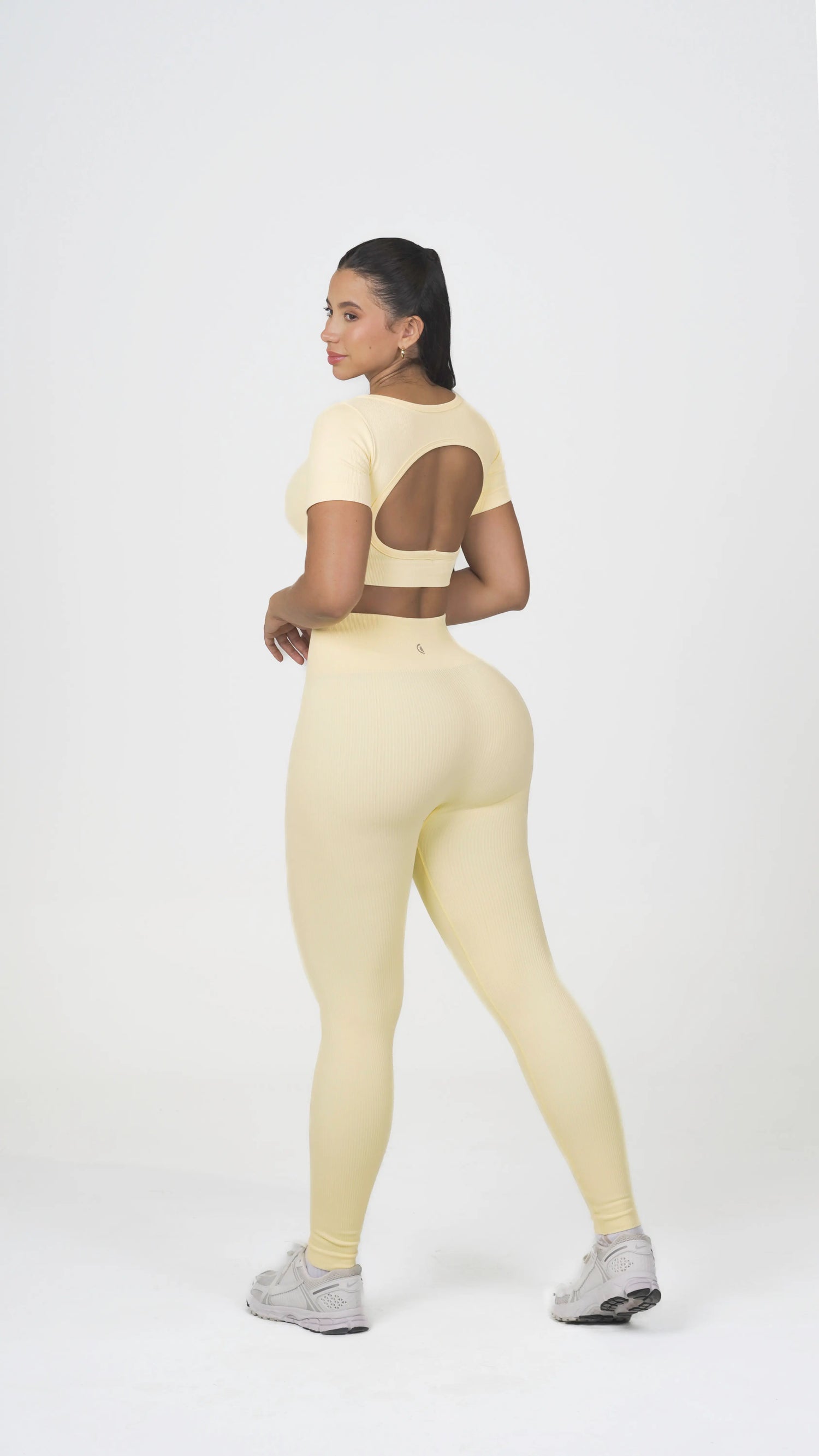 Conjunto Deportivo Sin Push Up Alada